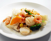 海鮮三種と季節野菜の炒め